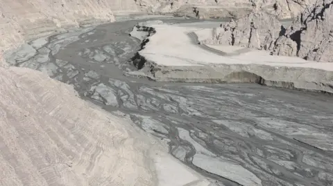 Iran Implements Cloud Seeding Amid Worst Drought in Decades