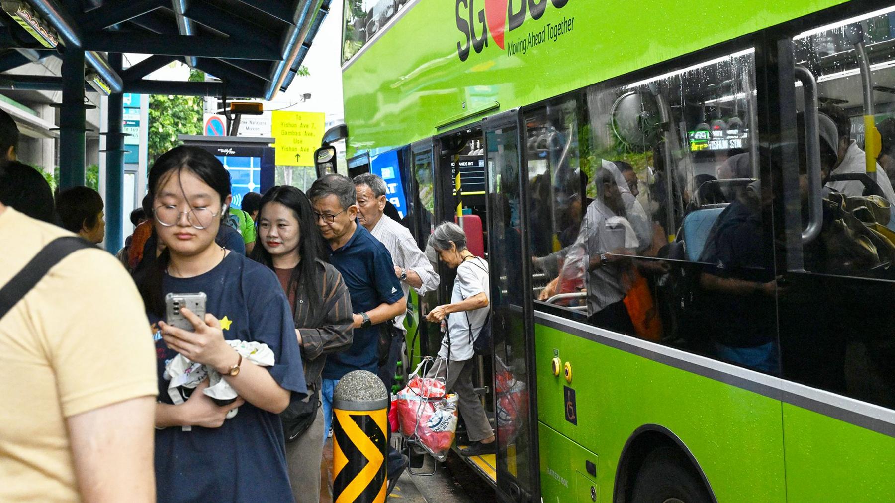 Singapore Introduces Heavy Fines for Bus Misbehaviour