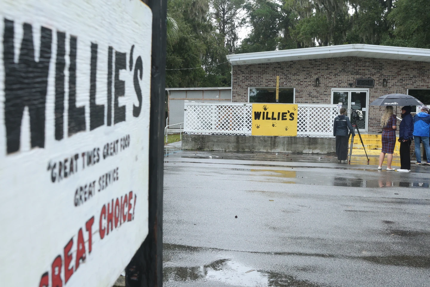 Mass Shooting Leaves Four Dead and 16 Injured at South Carolina Bar