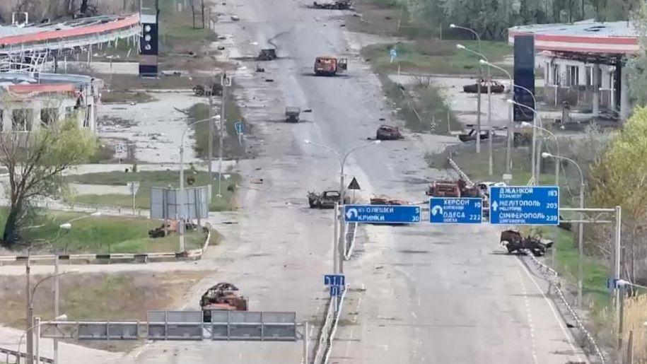 Destroyed vehicles in Oleshky