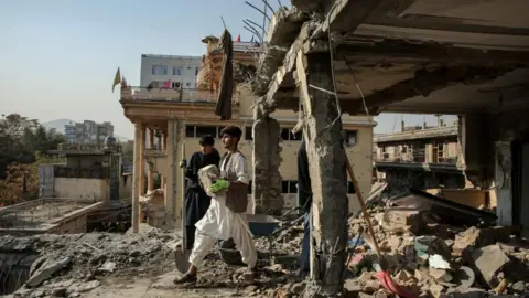 Ceasefire Reached as Pakistan and Taliban End Hostilities After Deadly Clashes