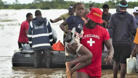 Devastating Floods in Mozambique Lead to Mass Rescues and Displacement