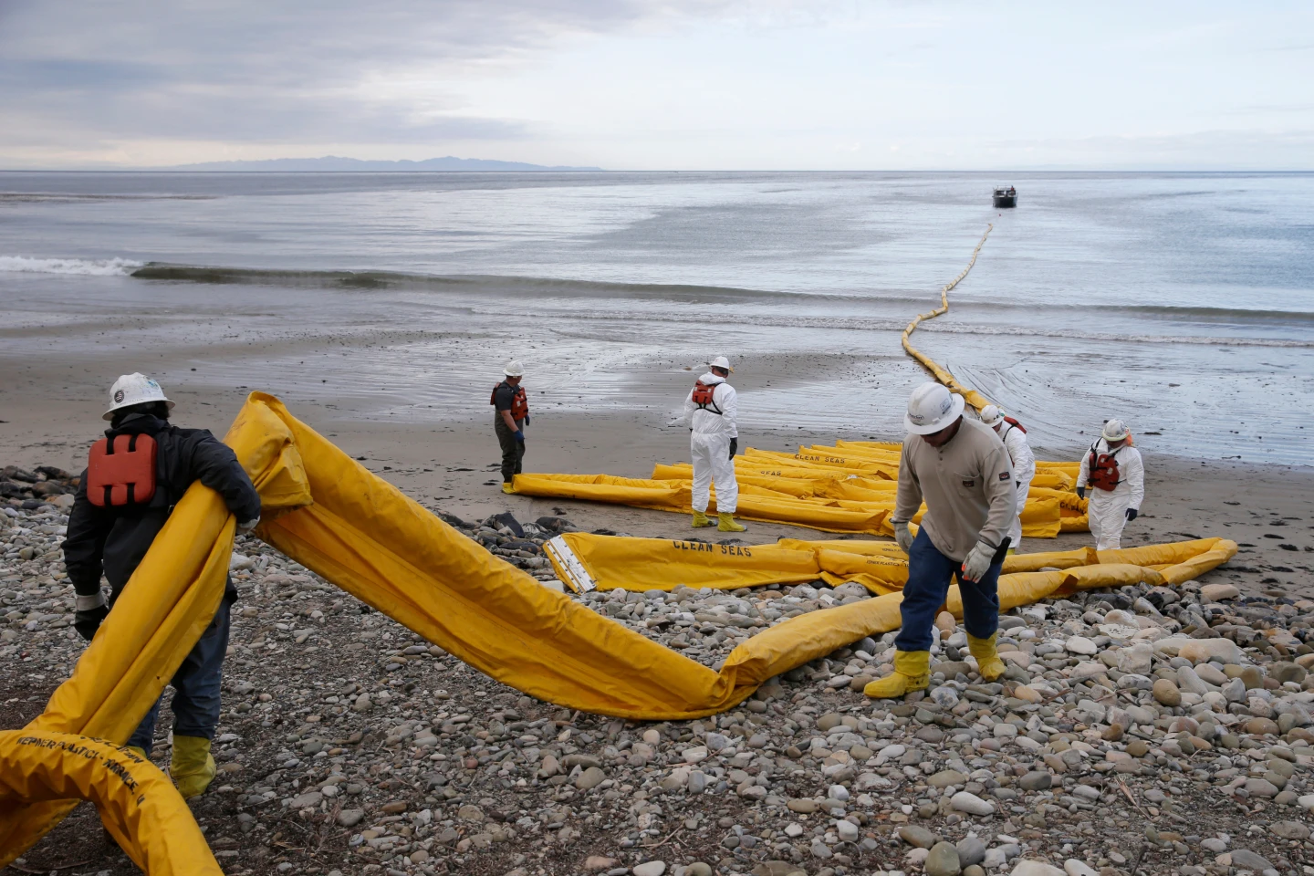 Controversy Over Oil Pipeline Restart in California Amid Legal Battles