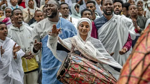 Ethiopians Ring In Their New Year 2018: A Look at Enkutatash Celebrations