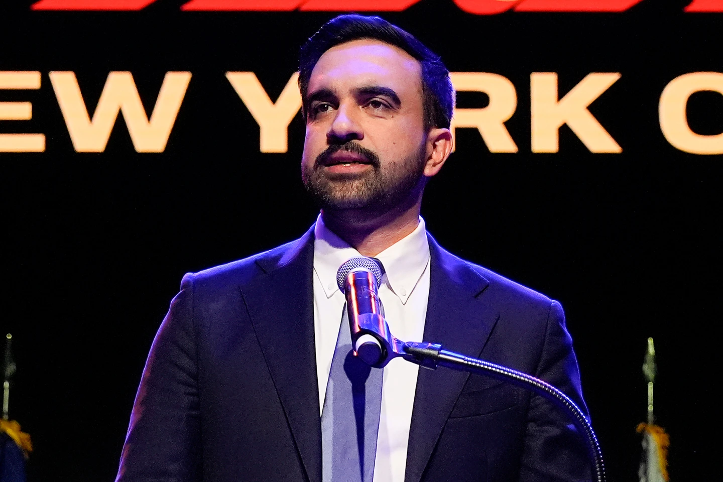 Zohran Mamdani Takes Office as New York City Mayor, Ready to Challenge Trump