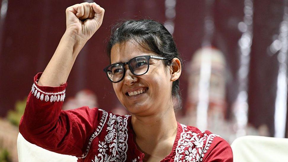 Gen‑Z firebrand Neha Bora leads Delhi protest against election chief