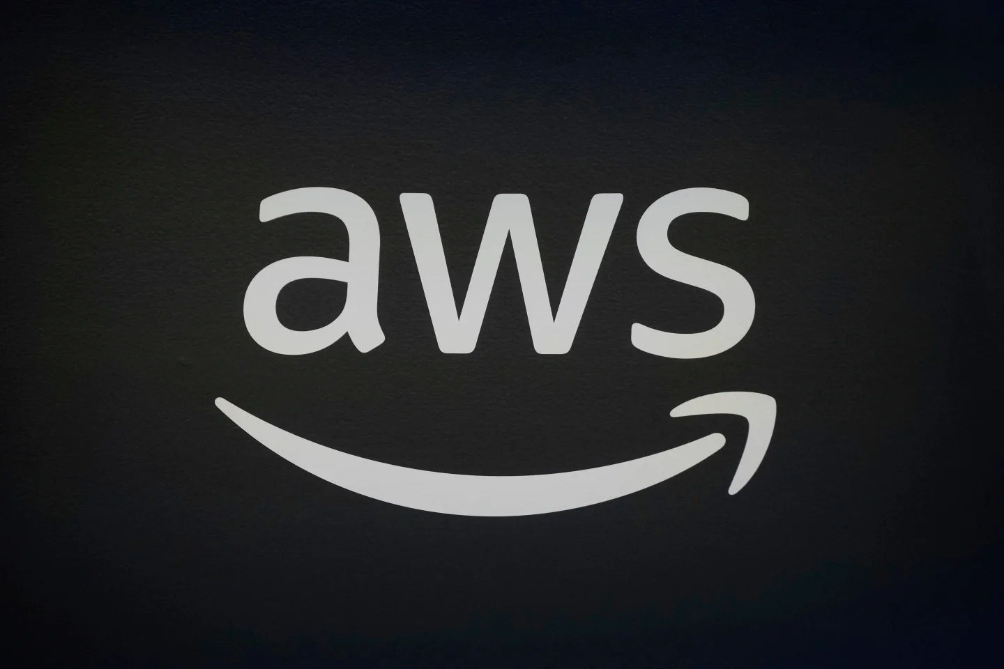 Global Internet Disruption: Amazon Web Services Outage Affects Major Platforms