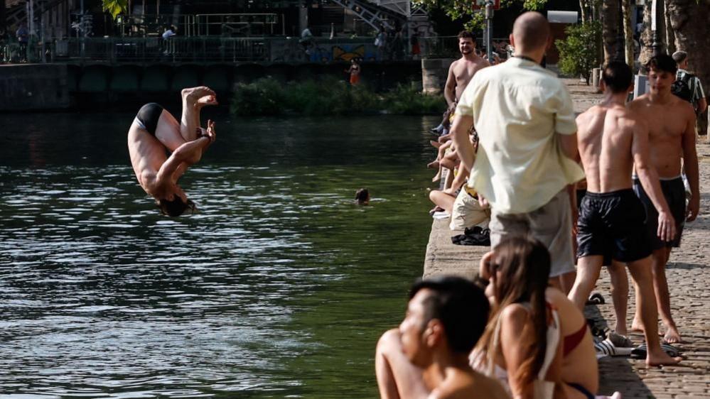 France Sees 301 Drownings Amid Heatwaves