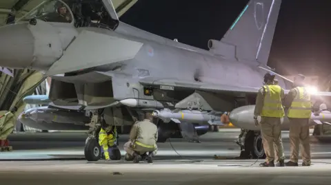 UK and France Conduct Joint Airstrike on ISIS Arms Cache in Syria