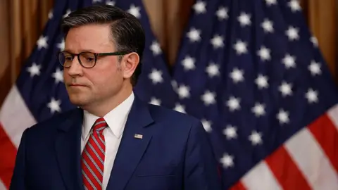 US House Faces Critical Vote to End Prolonged Government Shutdown