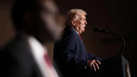 Trump Promises De-escalation in Minnesota After Fatal Immigration Shootings