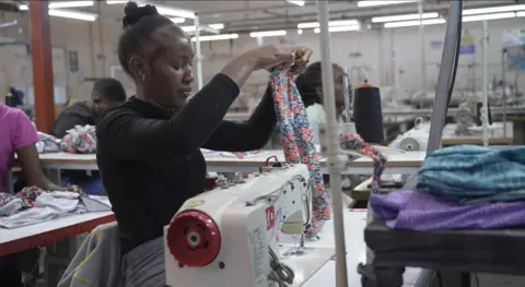 US-Africa Trade Deal Expiration Leaves Thousands in Uncertainty