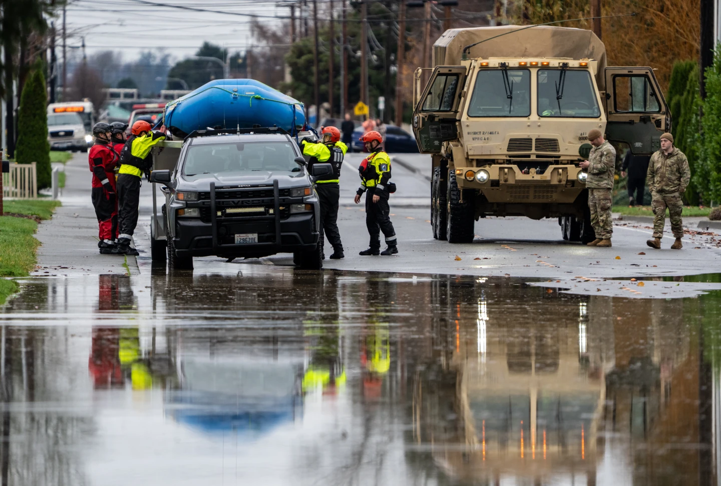 Record Flooding in Washington Forces Thousands to Evacuate