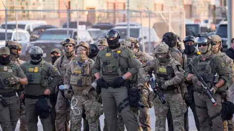 Trump Deploys 300 National Guard Troops to Tackle Crime in Chicago