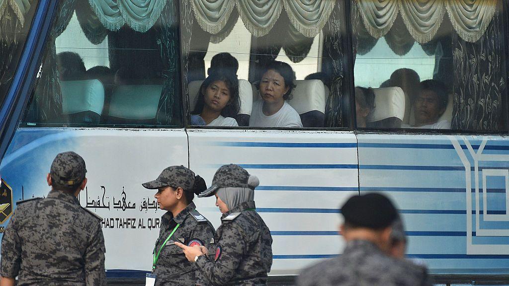 Malaysia Begins Mass Repatriation of Rohingya, Drawing Human‑Rights Condemnation