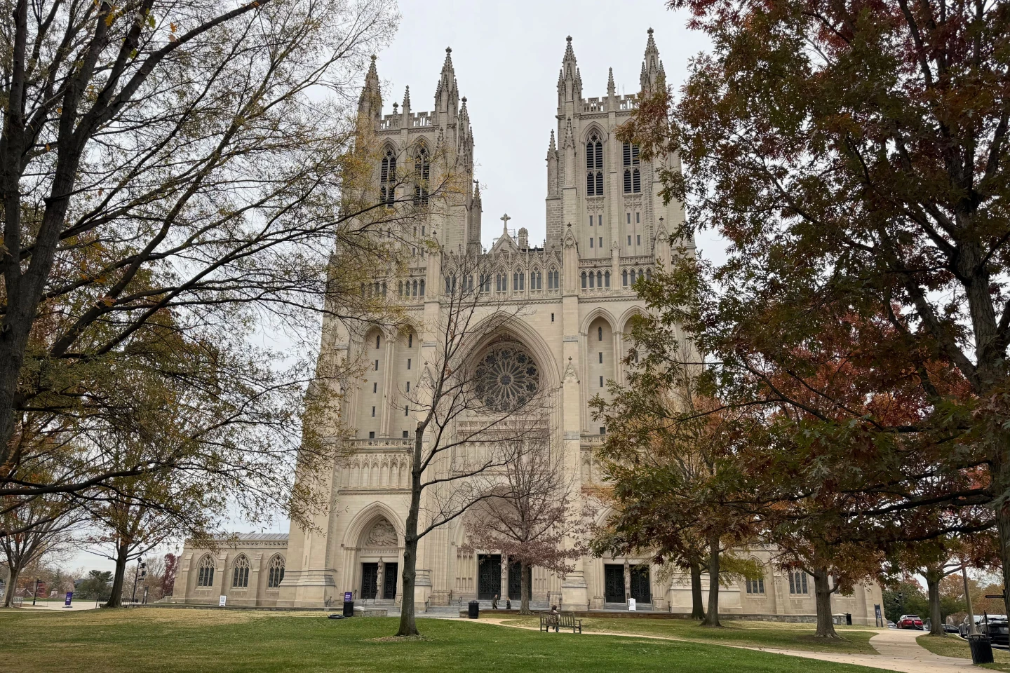 Farewell to Dick Cheney: Bipartisan Memorial Service Held at Washington National Cathedral
