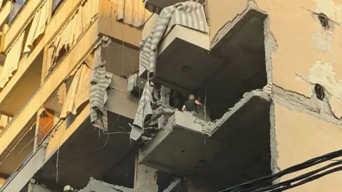 Israel Launches Targeted Airstrike on Hezbollah Leader in Beirut