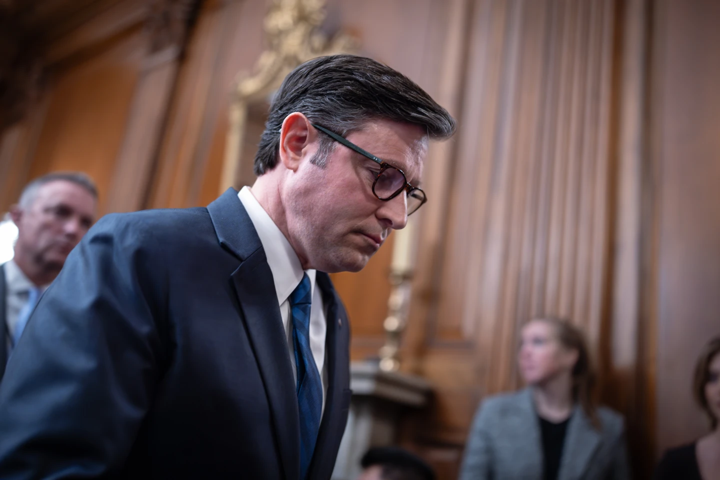 Government Shutdown Hits Hard: Food Aid and Medical Subsidies at Stake