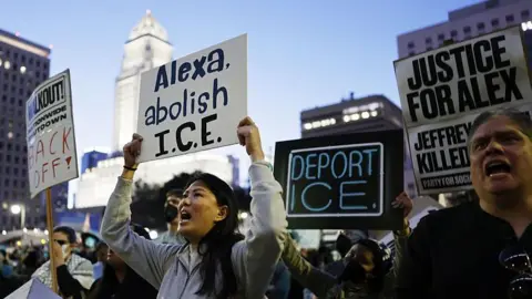 Minneapolis Erupts in Protests After ICE Shooting of Nurse Alex Pretti