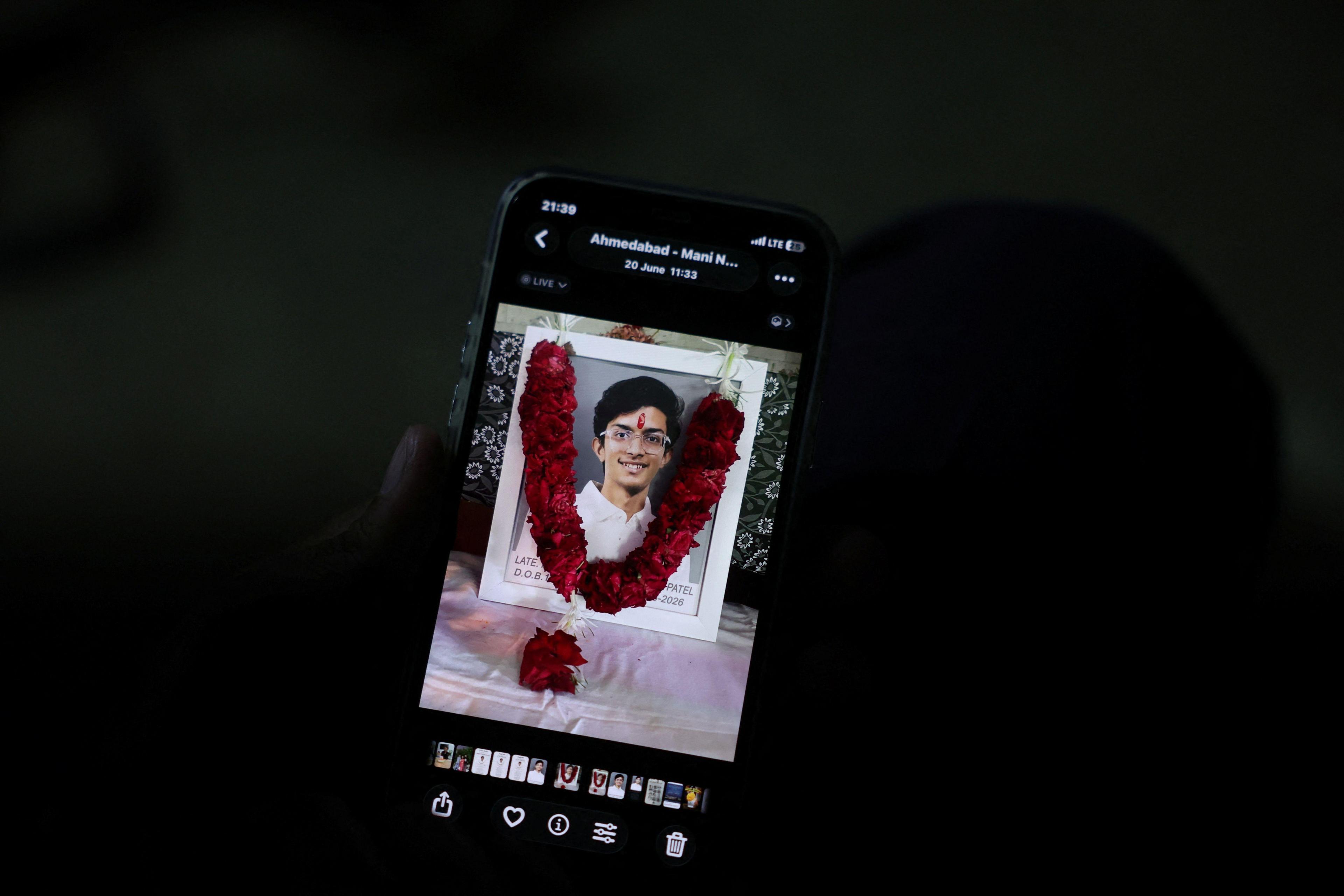Exam leak forces Indian teens to kill themselves, igniting protests that toppled a minister
