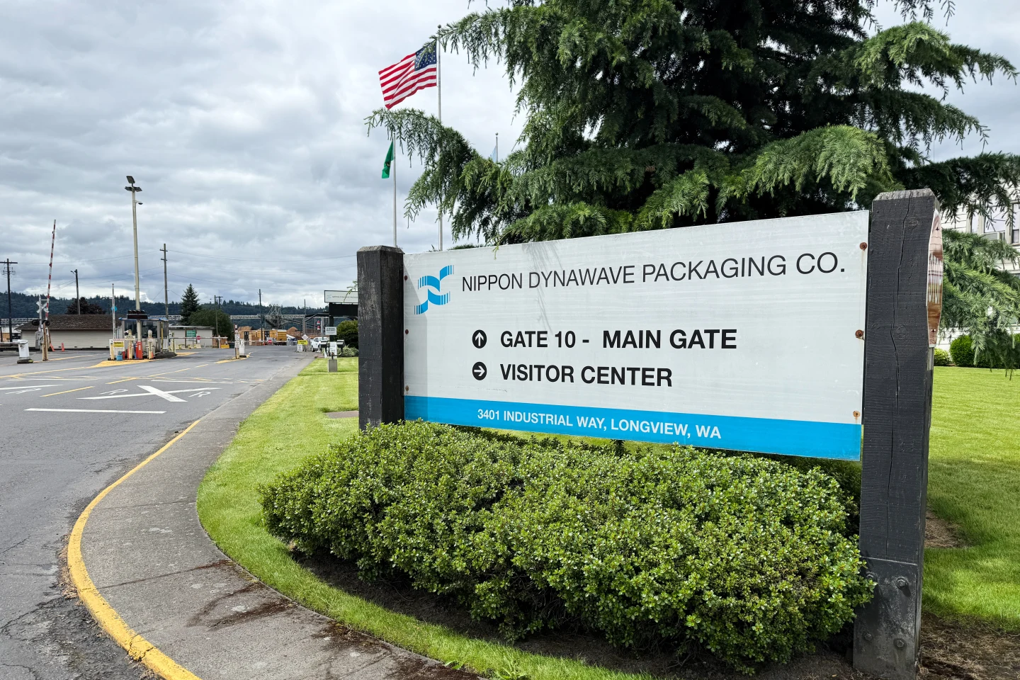 Washington Mill Chemical Tank Implosion Injures Dozens, Causes Fatalities