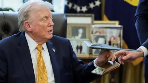 Trump's Unwavering Stance Amid Rising Risks in Iran Conflict