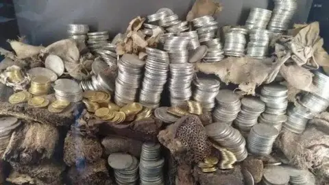 Massive Coin Heist Hits French Museum Amid Ongoing Cultural Theft Spike