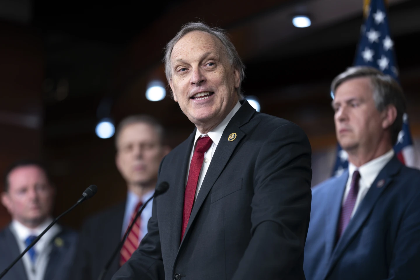 Republican Candidates Navigate Mail Voting Dilemma Ahead of Midterms