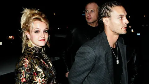 Britney Spears' Unraveling: A Dual Perspective from Her Past and Present