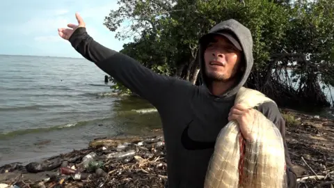 Venezuelan Fishermen Facing New Dangers Amidst US Military Operations