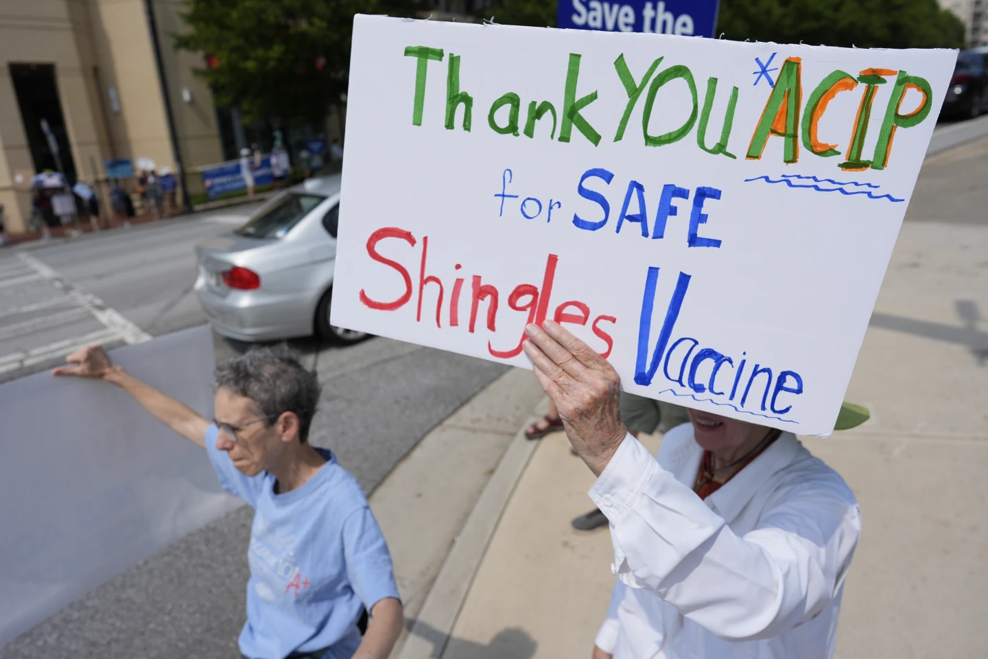 Health Secretary Kennedy's Vaccine Committee Faces Critical Decisions This Week