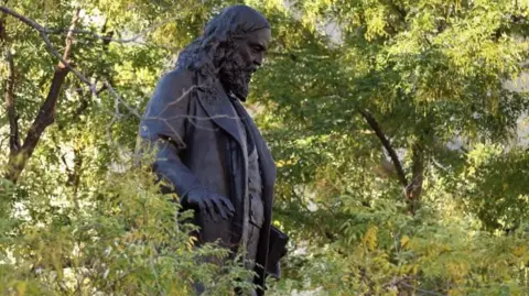 Controversial Confederate General Statue Reinstalled in Washington D.C.