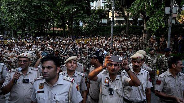 Delhi Fortified: 30,000 Police Deployed Ahead of Gen Z ‘Cockroach’ Protest